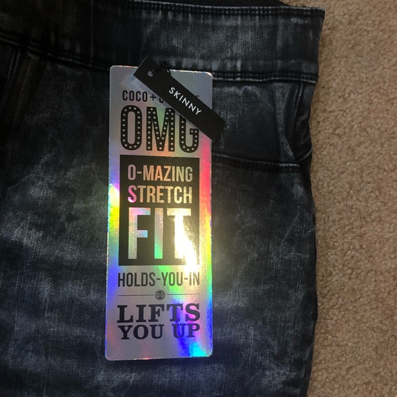 NEW OMG JEANS - Picture 7 of 8